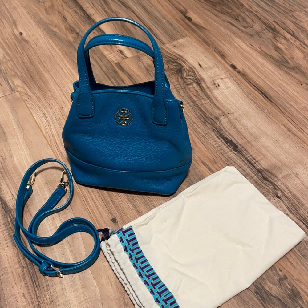 With Tags - Tory Burch cross body- Ceasar’s Palace